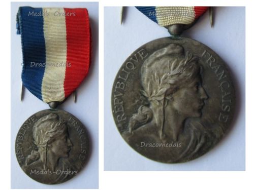 France WWI Merchant Navy Medal 1st Type in Silver by the Paris Mint Named to M. Baumard 1918