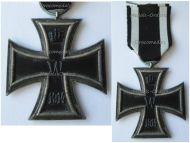 Germany WWI Iron Cross 1914 2nd Class EK2 by Maker M