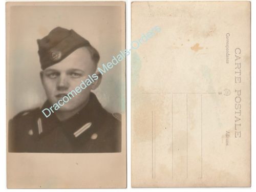 Germany WWII Portrait Photo RAD Soldier in Bi-fold Cap, Reichsarbeitdienst Labor Service Cap Badge, Collar Tabs