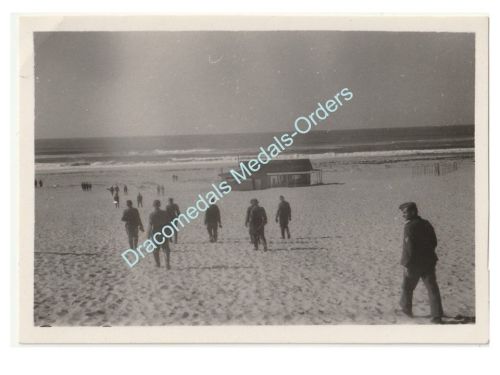 Germany WWII Photo Wehrmacht Soldiers on the Beach
