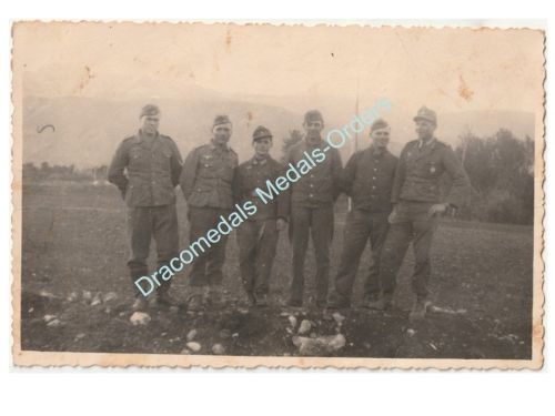 Germany WWII Group Photo Wehrmacht Officer, War Merit Cross 1st Class, NCO, Soldiers, Italy 1943